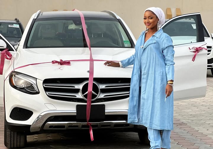 JARUMA MARYAM YAHAYA TA SIYA SABON MOTA