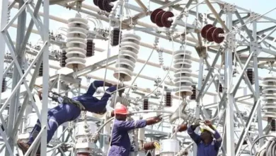 Mutane a duhu sakamakon faɗuwar ƙarfin wutar lantarki a Najeriya daga 2,917.83 MW zuwa 1.5 MW a safiyar Laraba.